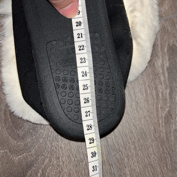 Brand new saks fifth avenue Moccasins - Picture 5 of 6